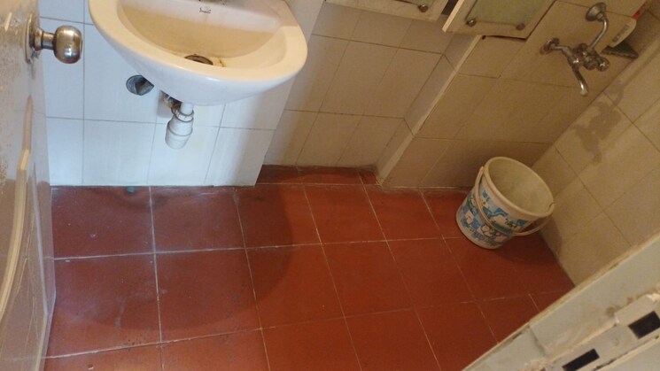 Bathroom, hiranandani-estate 2 Bedroom 660 Sq.Ft. Apartment In Ghodbunder Road Thane 9493905