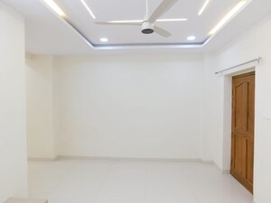 Room in 3 BHK Apartment at Chilcon Mayan, Manikonda – for Rent