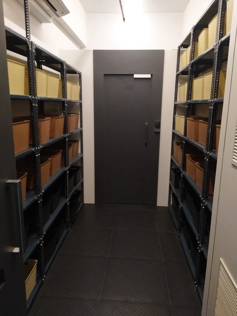 undefined, real-tech-park Commercial Office Space 2350 Sq.Ft. In Vashi Sector 30a Navi Mumbai 9494002