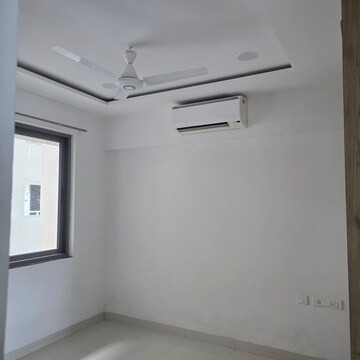 Room in 3 BHK Apartment at Northstar Homes District 1, Gachibowli – for Rent