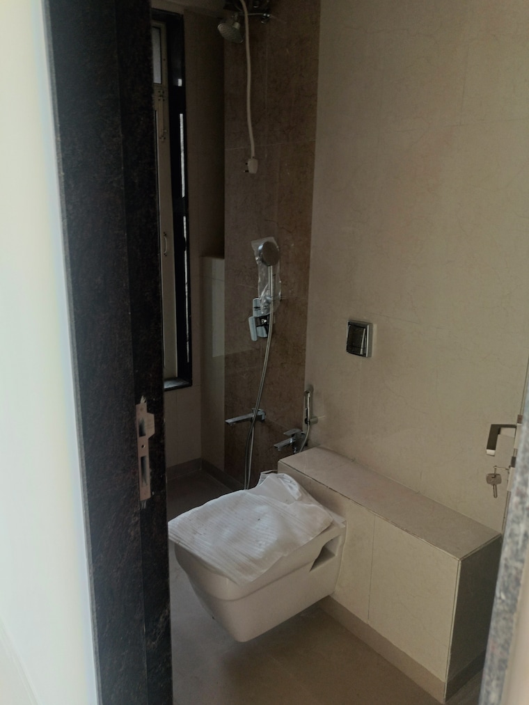 Bathroom, jayesh-shiv-parvati-chs 3 Bedroom 1022 Sq.Ft. Apartment In Kandivali West Mumbai 9494184