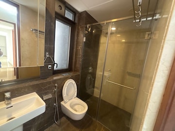 Bathroom in 4 BHK Apartment at Lodha The Park, Worli – for Rent