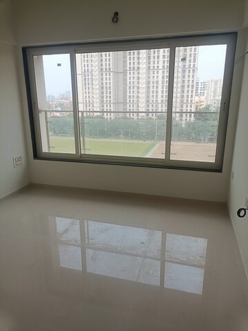 Room in 3 BHK Apartment at Jayesh Shiv Parvati CHS, Kandivali West – for Rent