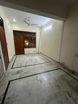 1 BHK Builder Floor For Rent in Sector 46