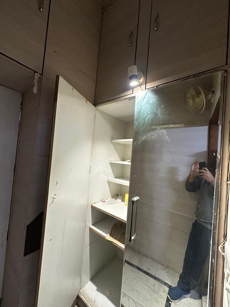 Bathroom, sector 46 1 Bedroom 100 Sq.Yd. Builder Floor In Sector 46 Gurgaon 9494217