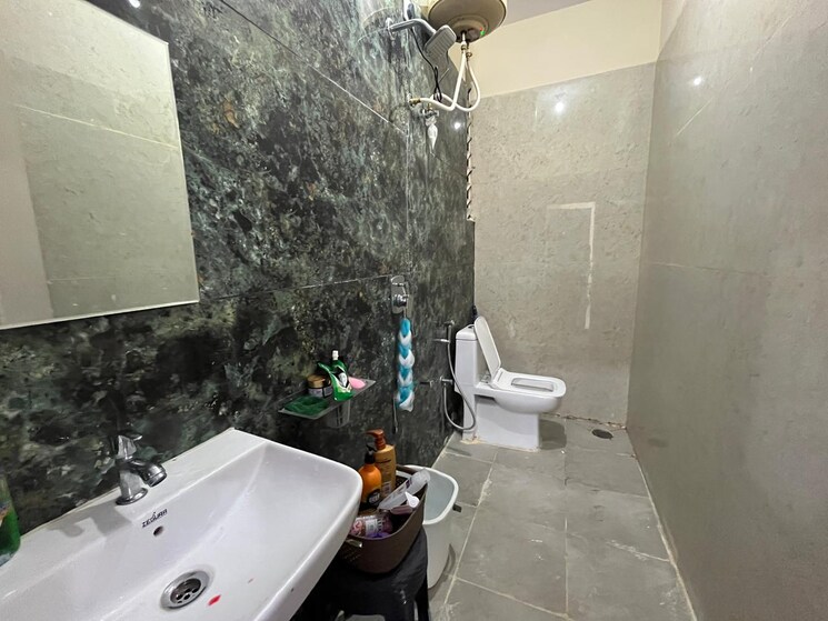 Bathroom, hsr layout 1 Bedroom 500 Sq.Ft. Apartment In Hsr Layout Bangalore 9494289