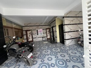 Parking in 1 BHK Apartment at Hsr Layout – for Rent