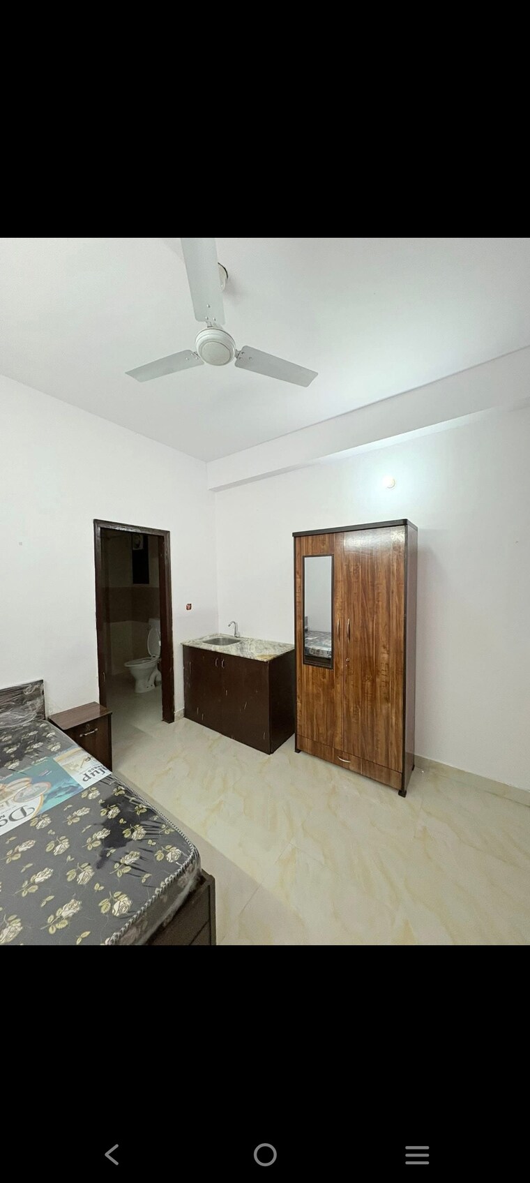 Room, saket 1 RK 350 Sq.Ft. Builder Floor In Saket Delhi 9494315