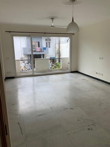 Room in 1 BHK Builder Floor at Sector 50 – for Rent