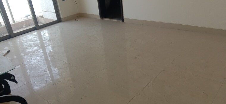 Room, satellite-tower 3 Bedroom 1750 Sq.Ft. Apartment In Goregaon East Mumbai 9494358