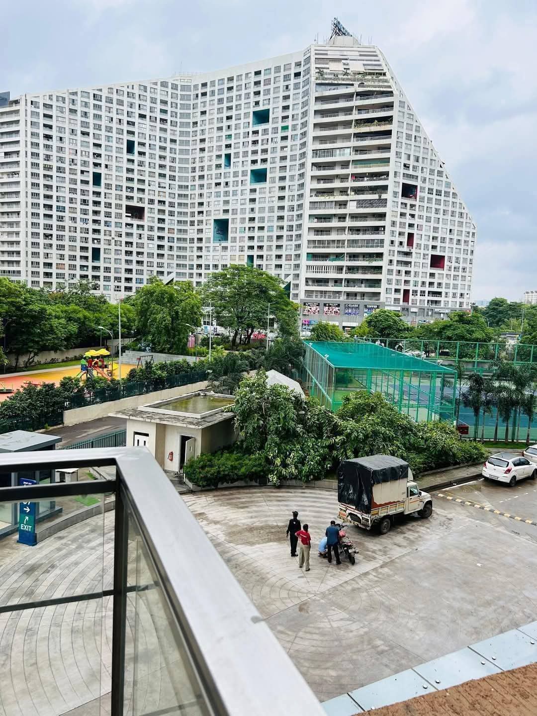 2 BHK + Study Room 966 Sq.Ft. Apartment in Amanora Future Towers