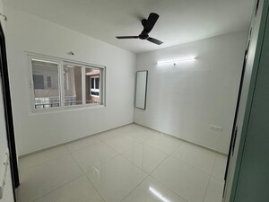 Room in 2 BHK Apartment at INDIS Viva City, Kondapur – for Rent