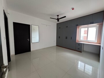 Room in 2 BHK Apartment at INDIS Viva City, Kondapur – for Rent