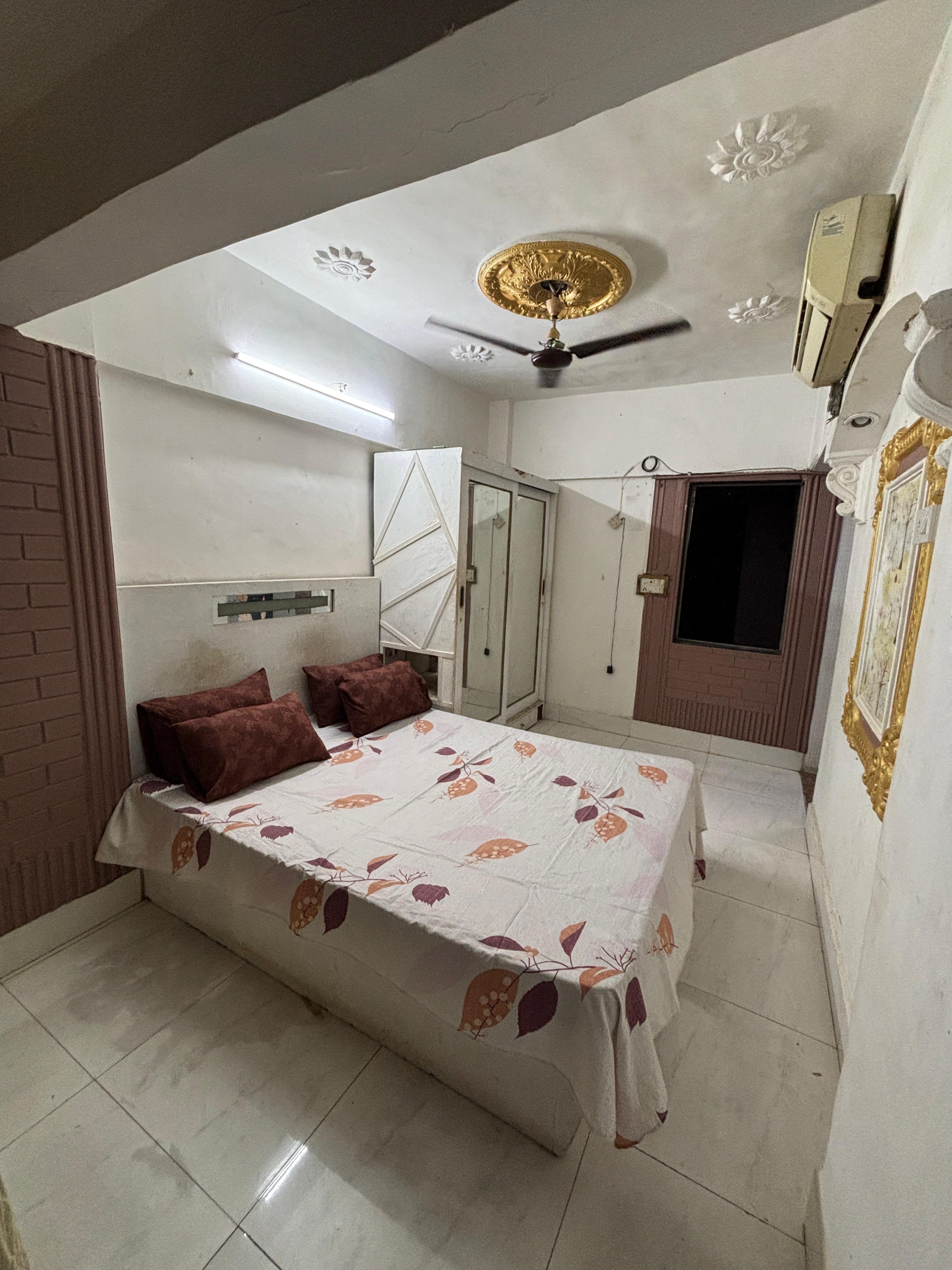 2 BHK 780 Sq.Ft. Apartment in Golds Green Apartment