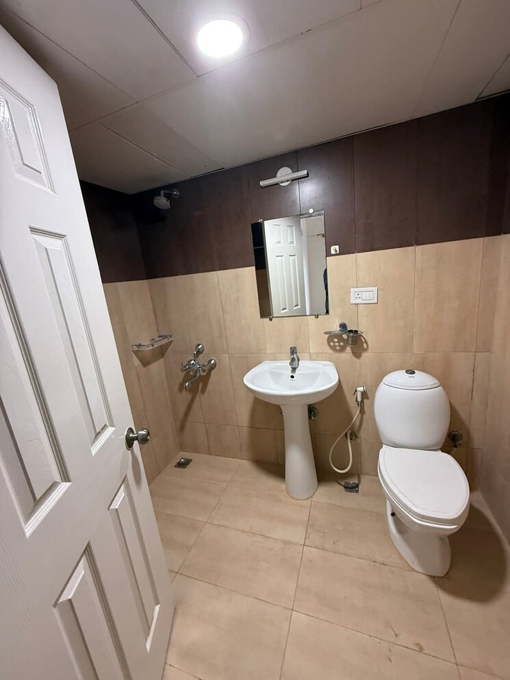 Bathroom, madhuban-township 2 Bedroom 760 Sq.Ft. Apartment In Vasai East Palghar 9494451