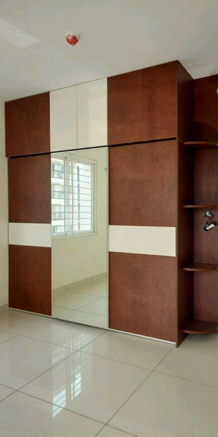 Room, prestige-lakeside-habitat 3 Bedroom 1655 Sq.Ft. Apartment In Varthur Bangalore 9494477