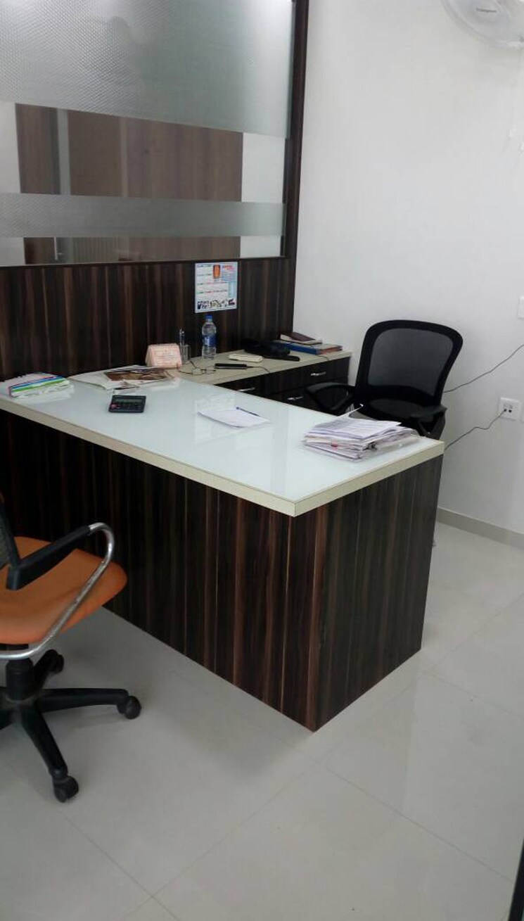 Team Area, gm-amore-edge Commercial Office Space 1700 Sq.Ft. In Khar West Mumbai 9494437