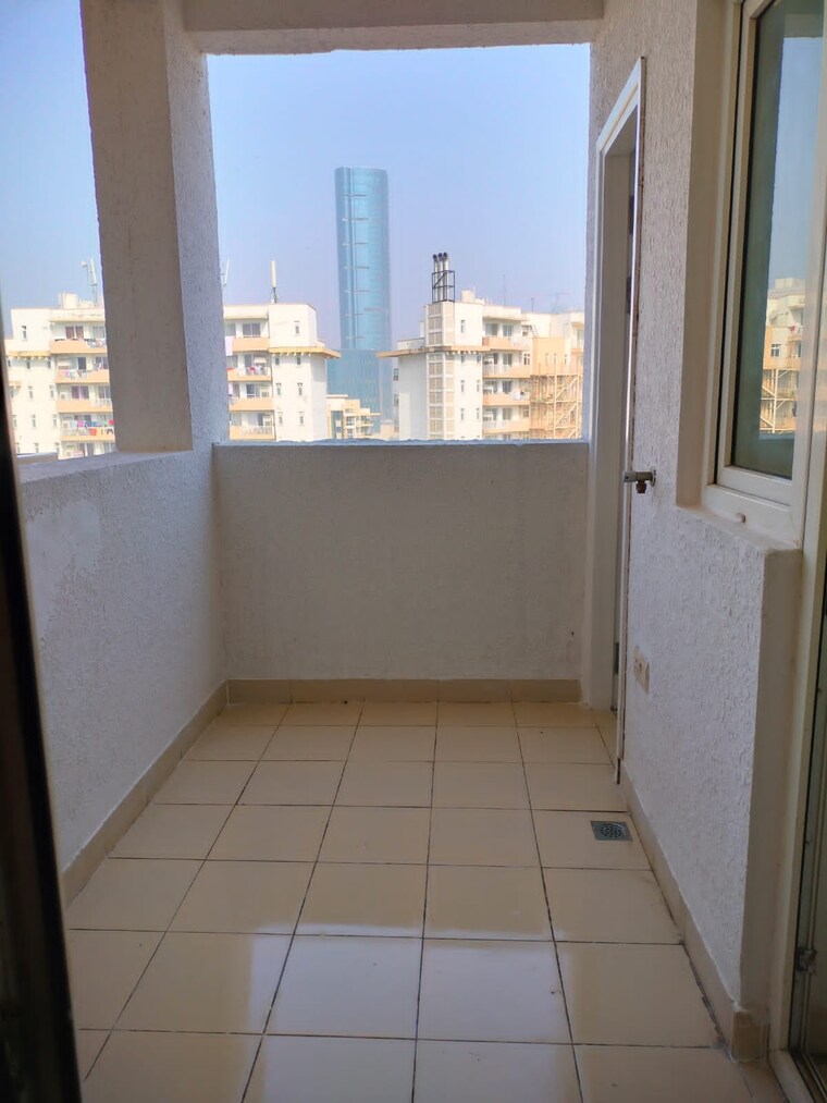 Kitchen, pioneer-park-phase-1 3 Bedroom 3000 Sq.Ft. Apartment In Sector 61 Gurgaon 9494445