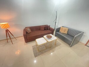 Living Room in 3 BHK Builder Floor at Sector 42 – for Rent