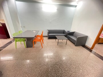 Living Room in 3 BHK Builder Floor at Sector 42 – for Rent