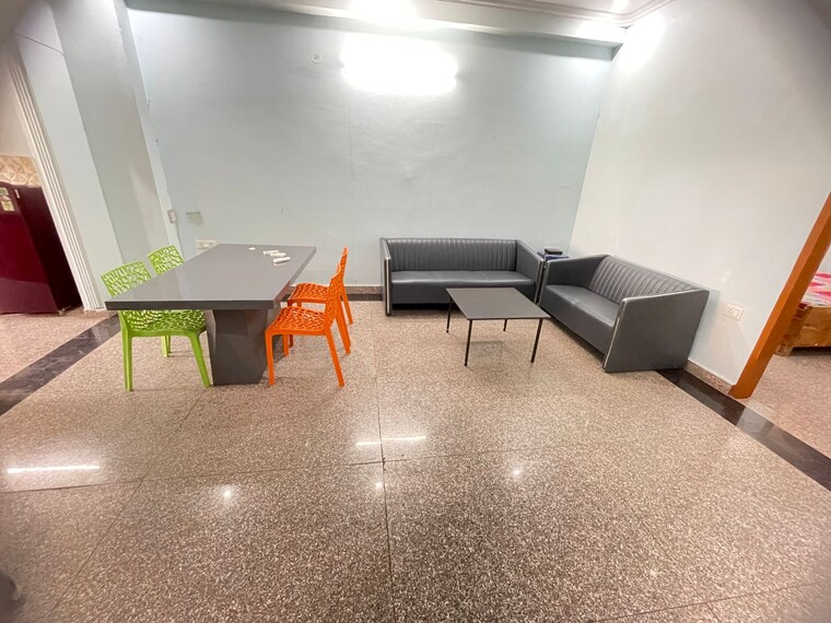 Living Room, sector 42 3 Bedroom 1800 Sq.Ft. Builder Floor In Sector 42 Gurgaon 9494506