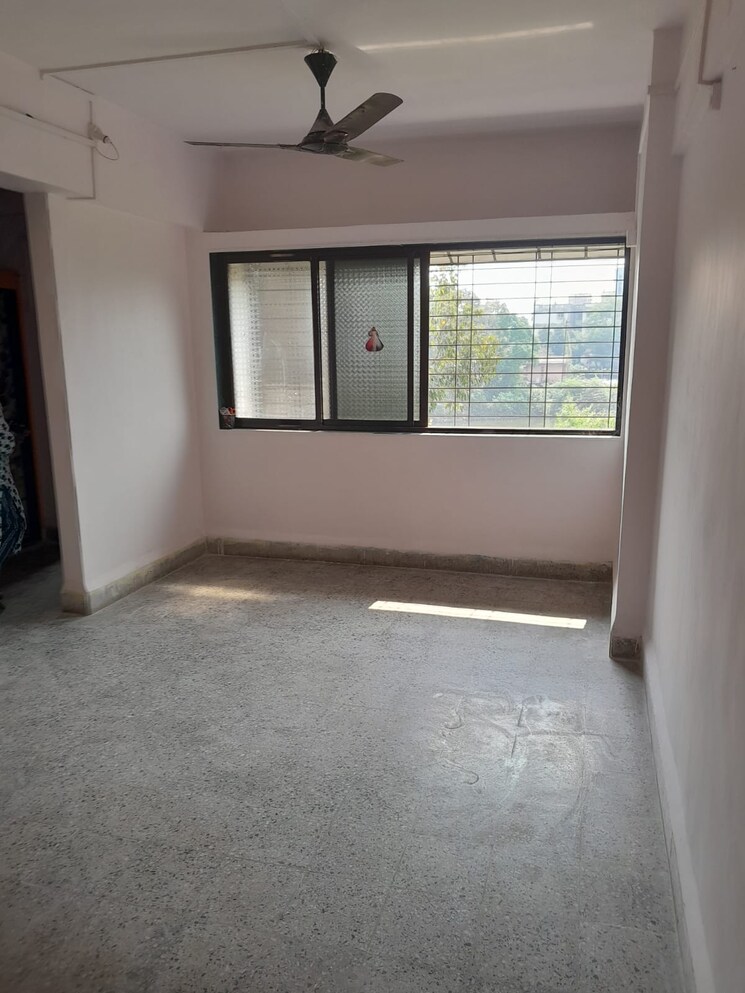 Room, raj-vaibhav-park 1 Bedroom 450 Sq.Ft. Apartment In Titwala Thane 9494487