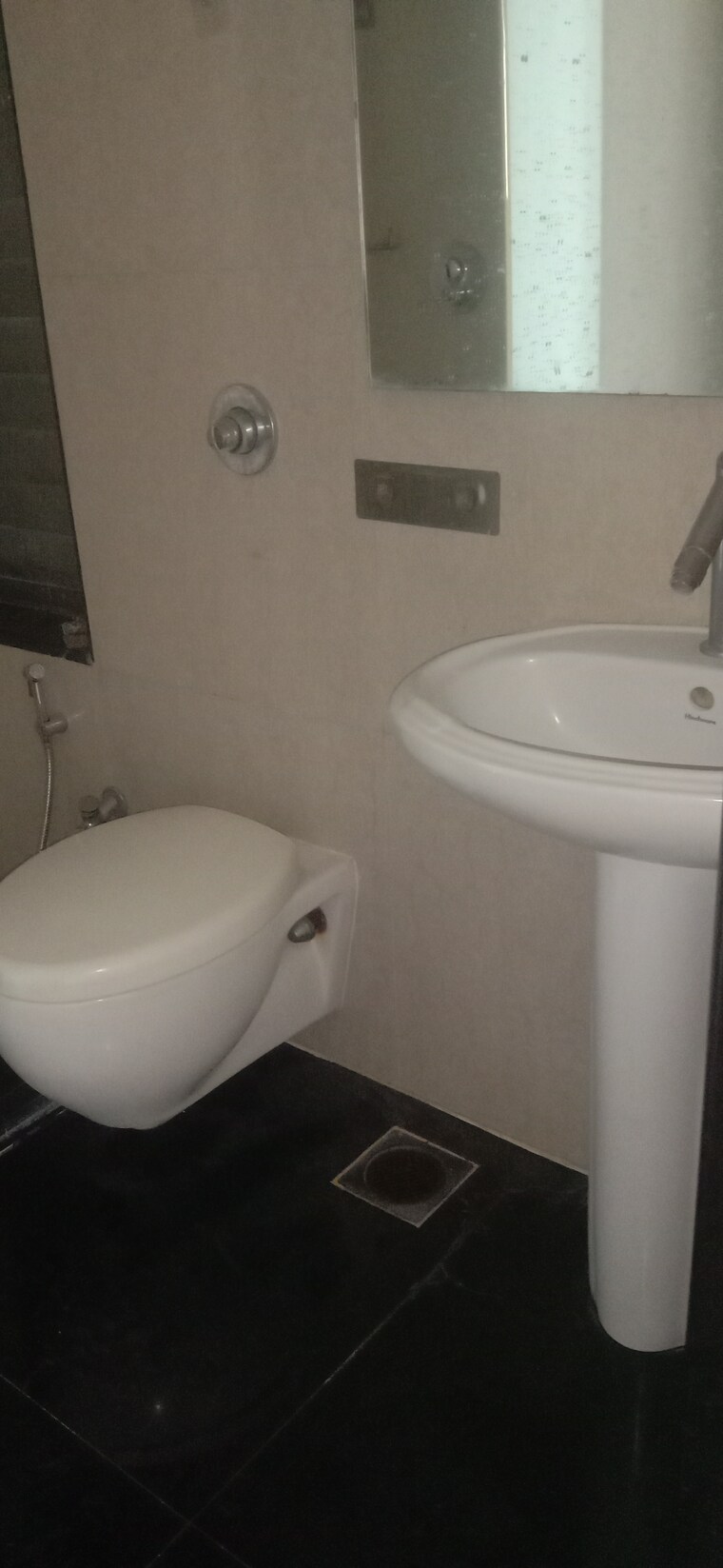 Bathroom, satellite-tower 2 Bedroom 1325 Sq.Ft. Apartment In Goregaon East Mumbai 9494535