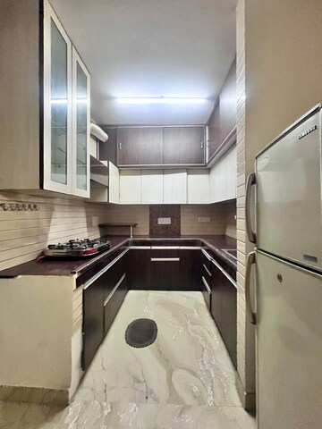 Master Bedroom in 3 BHK Builder Floor at Vasant Kunj – for Rent