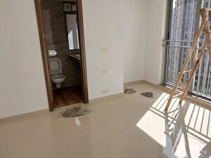 Room in 3 BHK Builder Floor at Agile Sunrise, Kolshet Road – for Rent