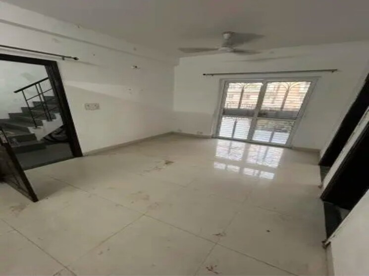 Room, bptp-park-elite-floors 3 Bedroom 180 Sq.Yd. Builder Floor In Sector 85 Faridabad 9494537