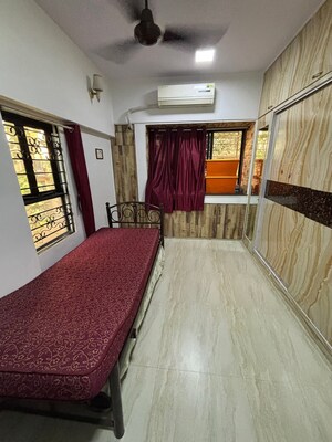 Bedroom in 2 BHK Apartment at Borivali West – for Rent