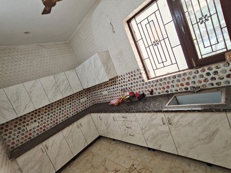 Kitchen/pantry, sector 40 3 Bedroom 2700 Sq.Ft. Independent House In Sector 40 Gurgaon 9494592