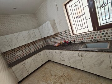 Kitchen in 3 BHK Independent House at Sector 40 – for Rent