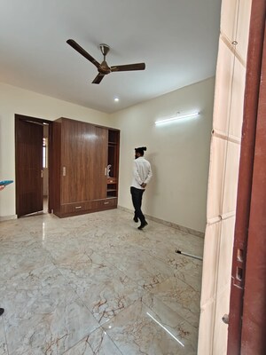 Bathroom in 3 BHK Independent House at Sector 40 – for Rent
