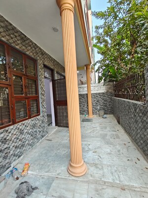 Balcony in 3 BHK Independent House at Sector 40 – for Rent