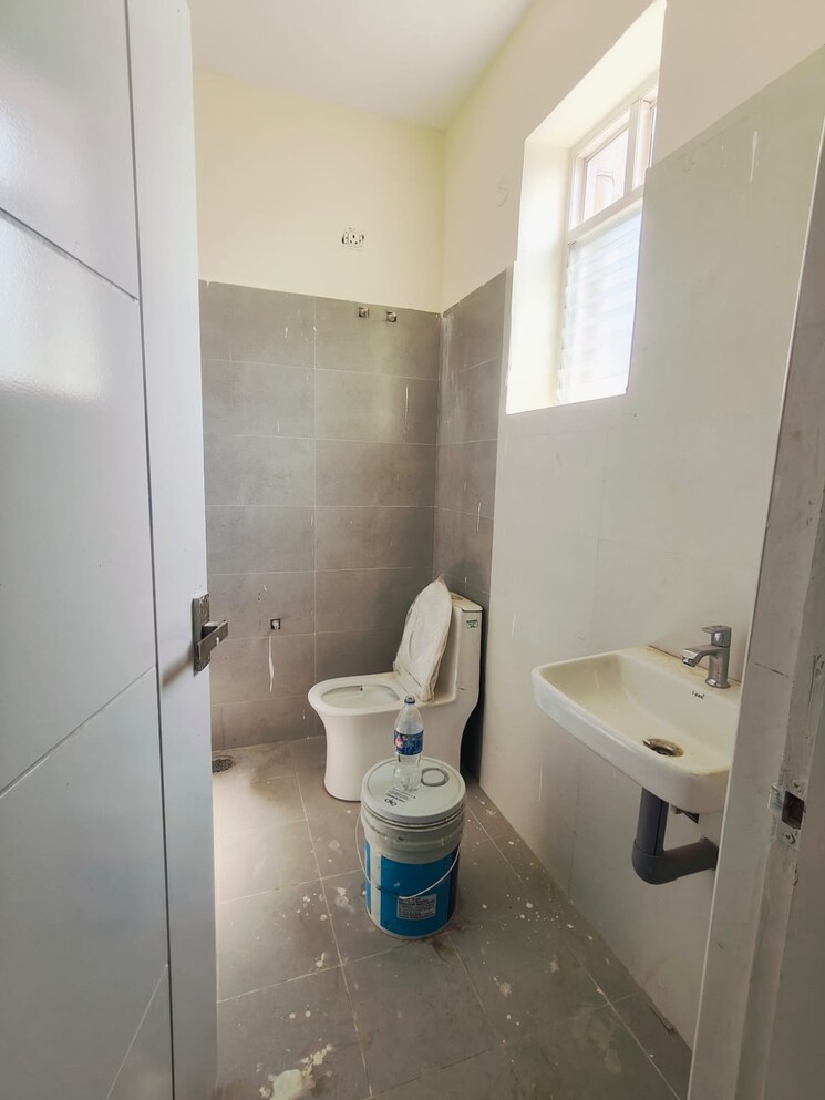 Bathroom, mahatma gandhi inner ring road 2 Bedroom 1100 Sq.Ft. Apartment In Mahatma Gandhi Inner Ring Road Guntur 9494606