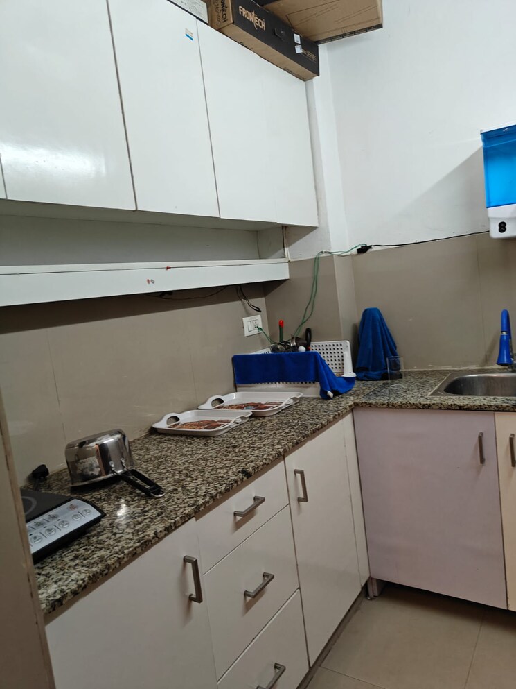 Kitchen, defence colony 4 Bedroom 600 Sq.Ft. Builder Floor In Defence Colony Delhi 9494593