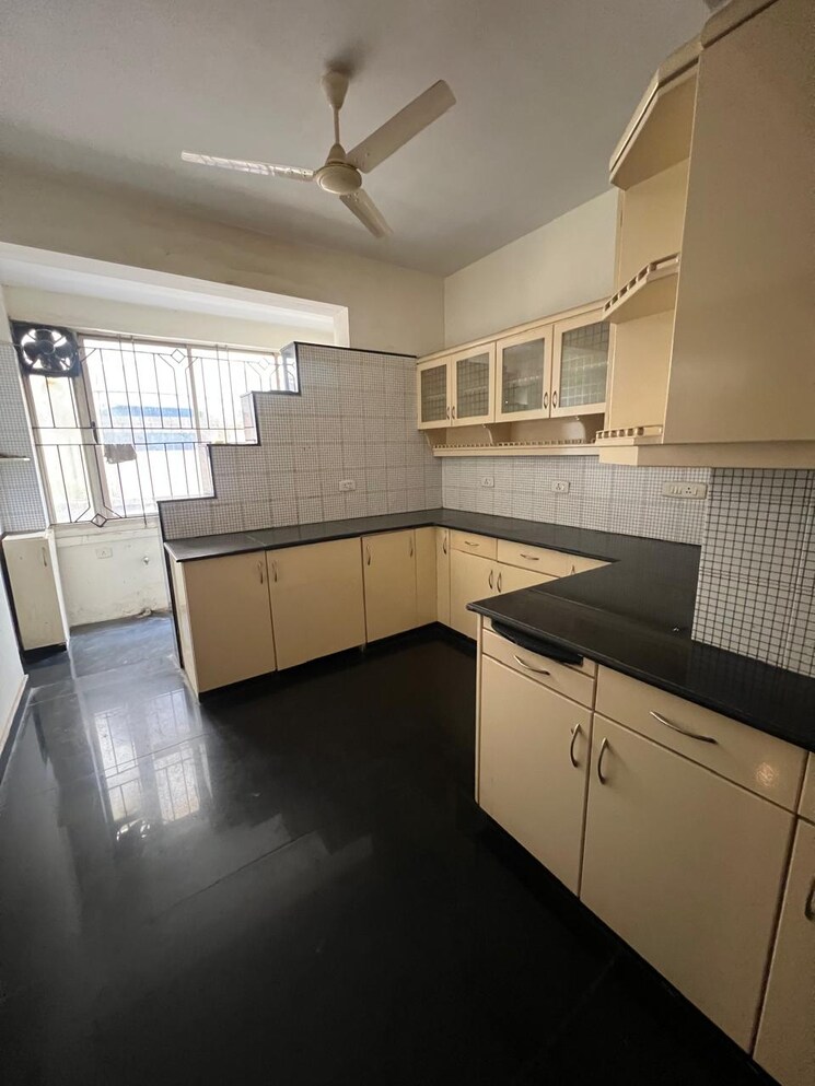 Kitchen, victoria layout 3 Bedroom 2600 Sq.Ft. Apartment In Victoria Layout Bangalore 9494596
