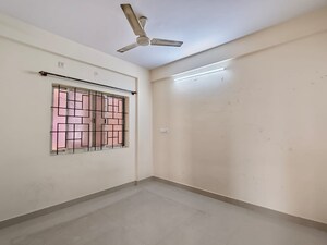 Room in 1 BHK Builder Floor at Sri Sri Homes CV Raman Nagar, Cv Raman Nagar – for Rent