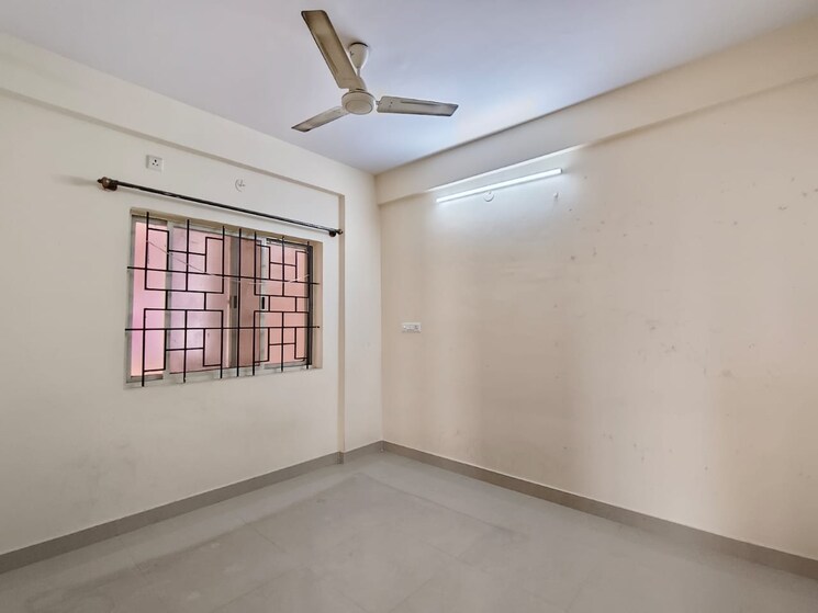 Room, sri-sri-homes-cv-raman-nagar 1 Bedroom 650 Sq.Ft. Builder Floor In Cv Raman Nagar Bangalore 9494616