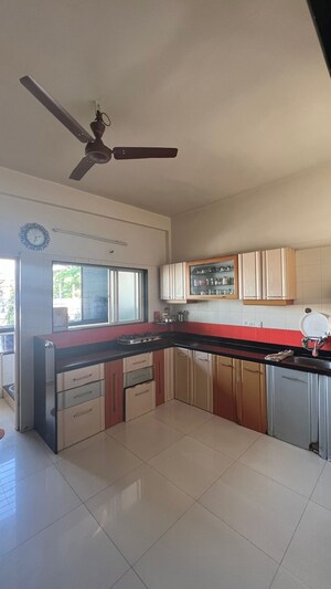 Kitchen in 2.5 BHK Apartment at Anand Park Society, Guru Nanak Nagar – for Sale