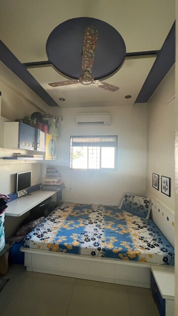Kitchen in 2.5 BHK Apartment at Anand Park Society, Guru Nanak Nagar – for Sale