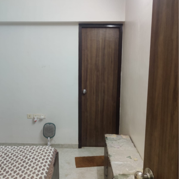 Bathroom in 1 BHK Apartment at Lodha Amara Tower 32 And 33, Sandoz Baug – for Rent