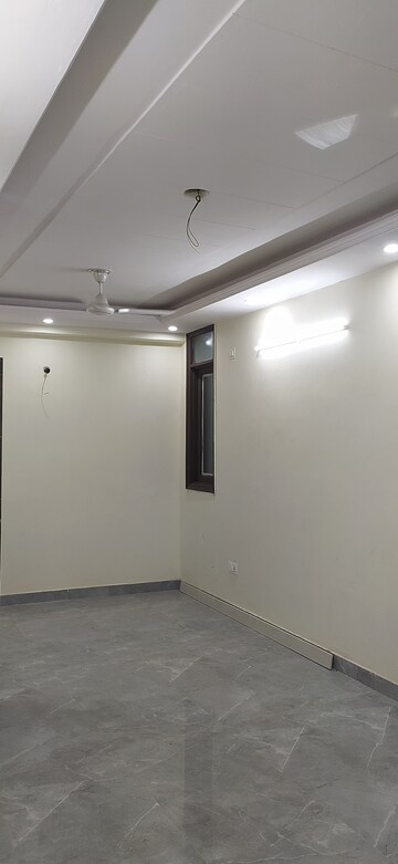Furnished Amenities in 2 BHK Builder Floor at Khirki Extension – for Rent