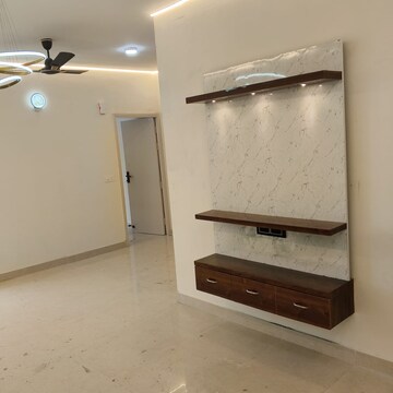 Room in 2 BHK Apartment at Signature The Millennia 3, Sector 37d – for Rent