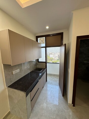 Kitchen in 1 RK Apartment at Dlf City Phase 3 – for Rent