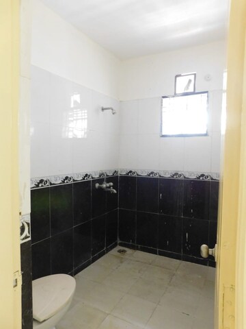 Bathroom in 3 BHK Apartment at Modi Palm Springs Phase I, Kompally – for Sale