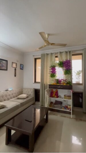 3.5 BHK Apartment For Rent in Chembur
