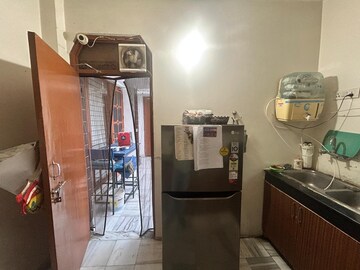 Furnished Amenities in 4 BHK Builder Floor at Sector 58 – for Rent