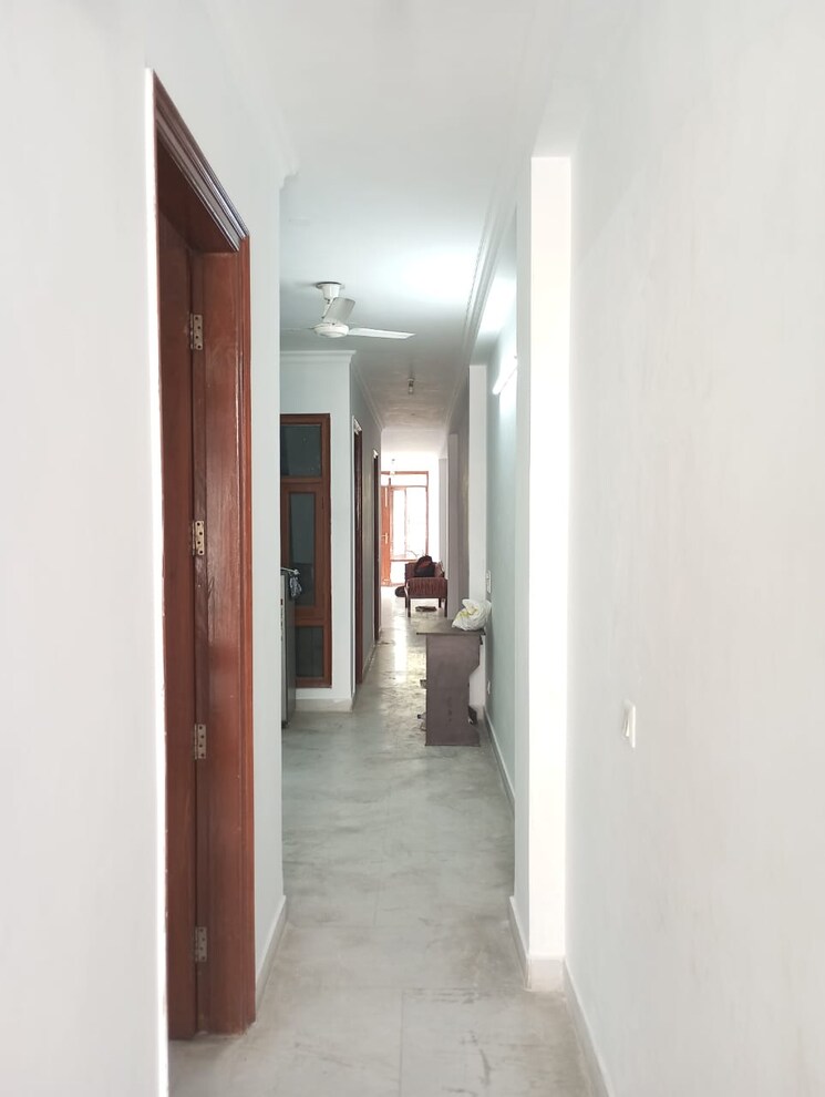 undefined, shivalik colony 3 Bedroom 200 Sq.Yd. Builder Floor In Shivalik Colony Delhi 9494703